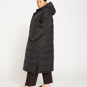 Universal Standard Everest long hooded puffer, black. NWT, size Large (22/24)